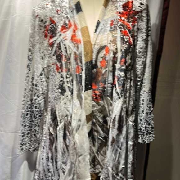 Small cardigan with bleeding hearts swords and cardinals in print nwt - Picture 1 of 11